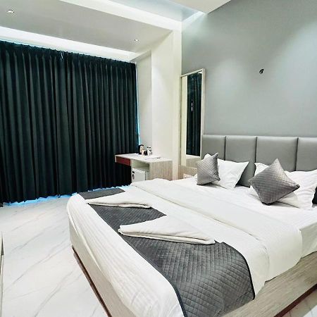 River An Sky Resort Wadhiware Екстериор снимка